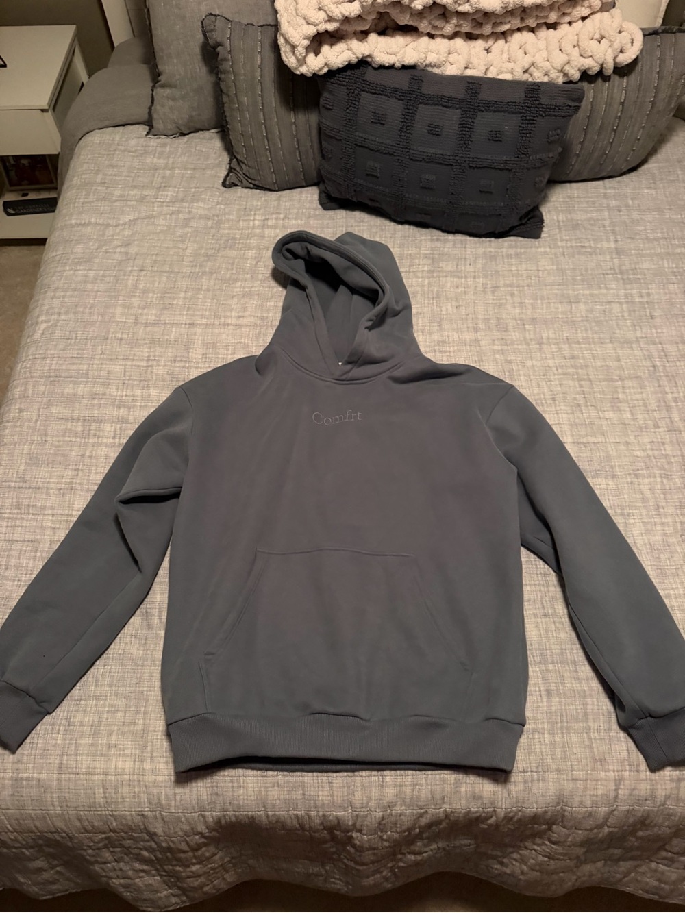 Comfrt Embroidered Pullover Hoodie in Charcoal Gray